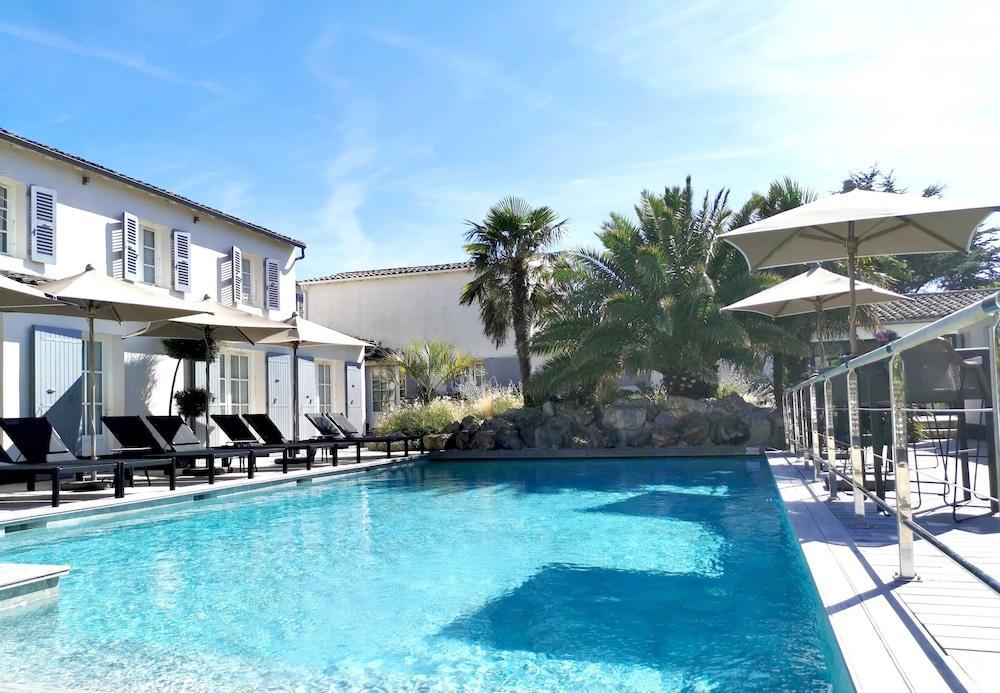 Le Clos Saint-Martin Hotel & Spa Luaran gambar