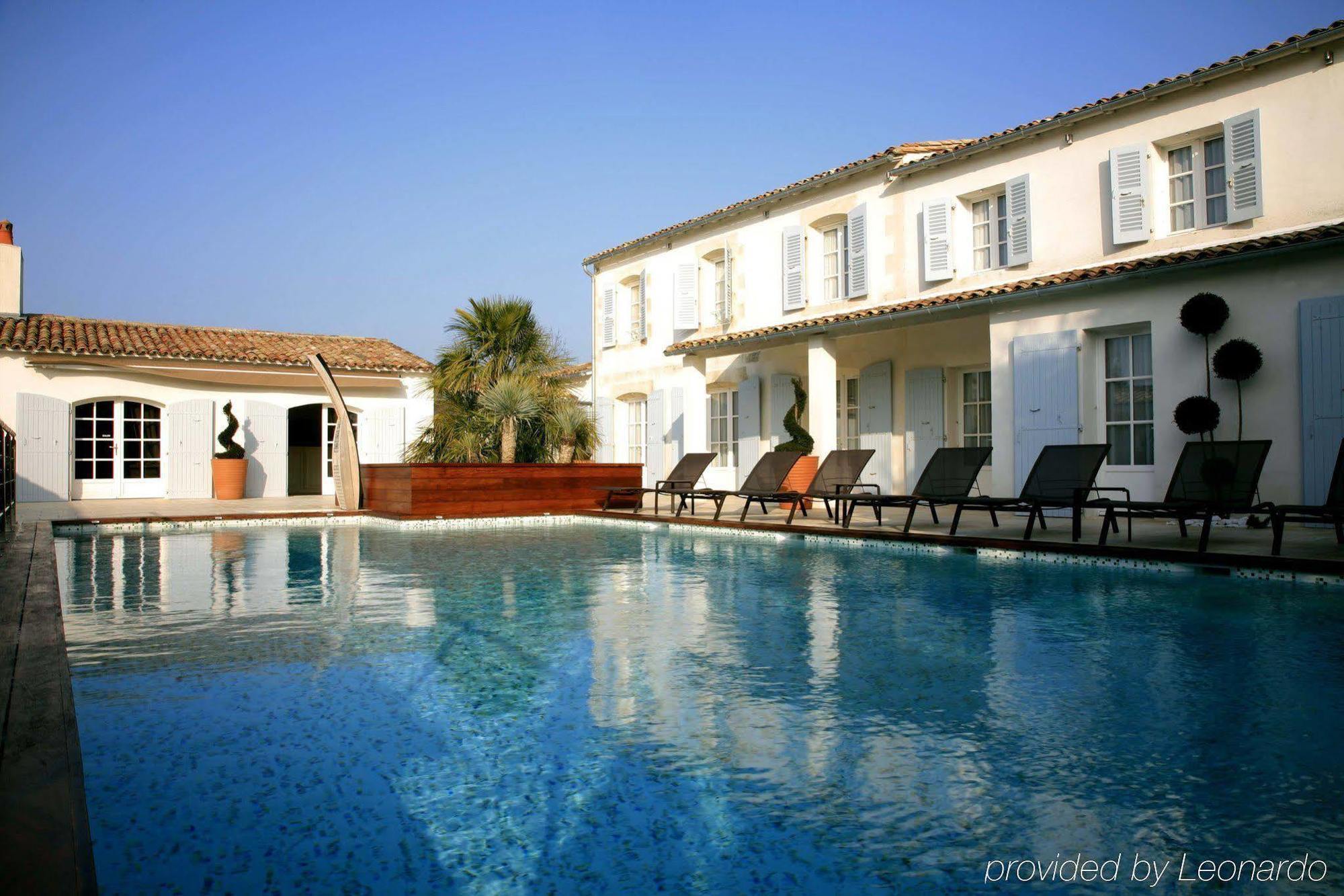 Le Clos Saint-Martin Hotel & Spa Luaran gambar