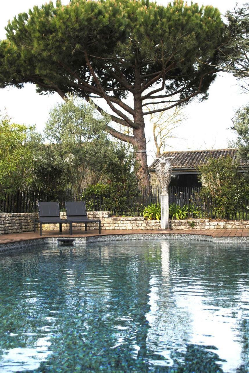 Le Clos Saint-Martin Hotel & Spa Luaran gambar