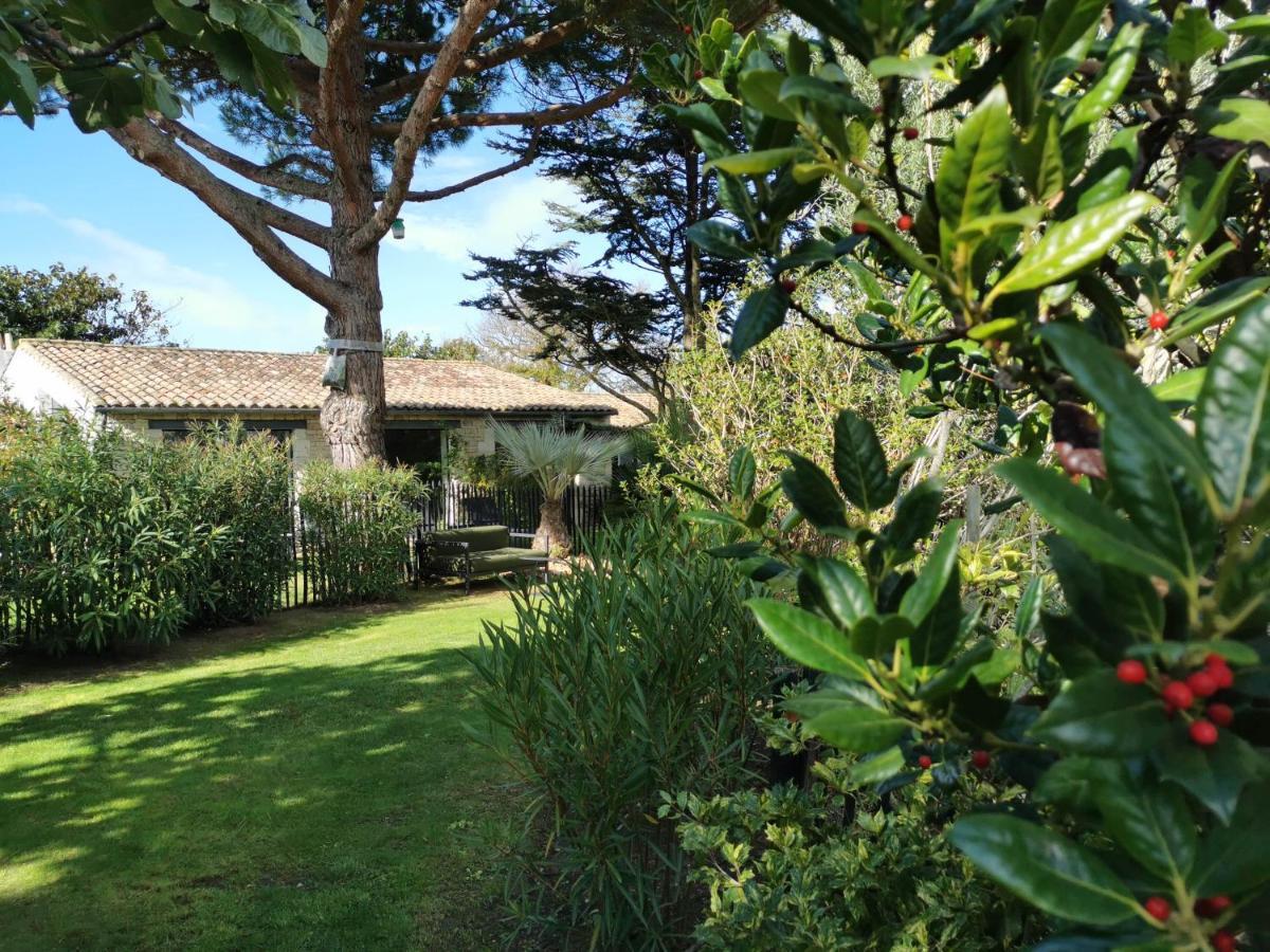 Le Clos Saint-Martin Hotel & Spa Luaran gambar