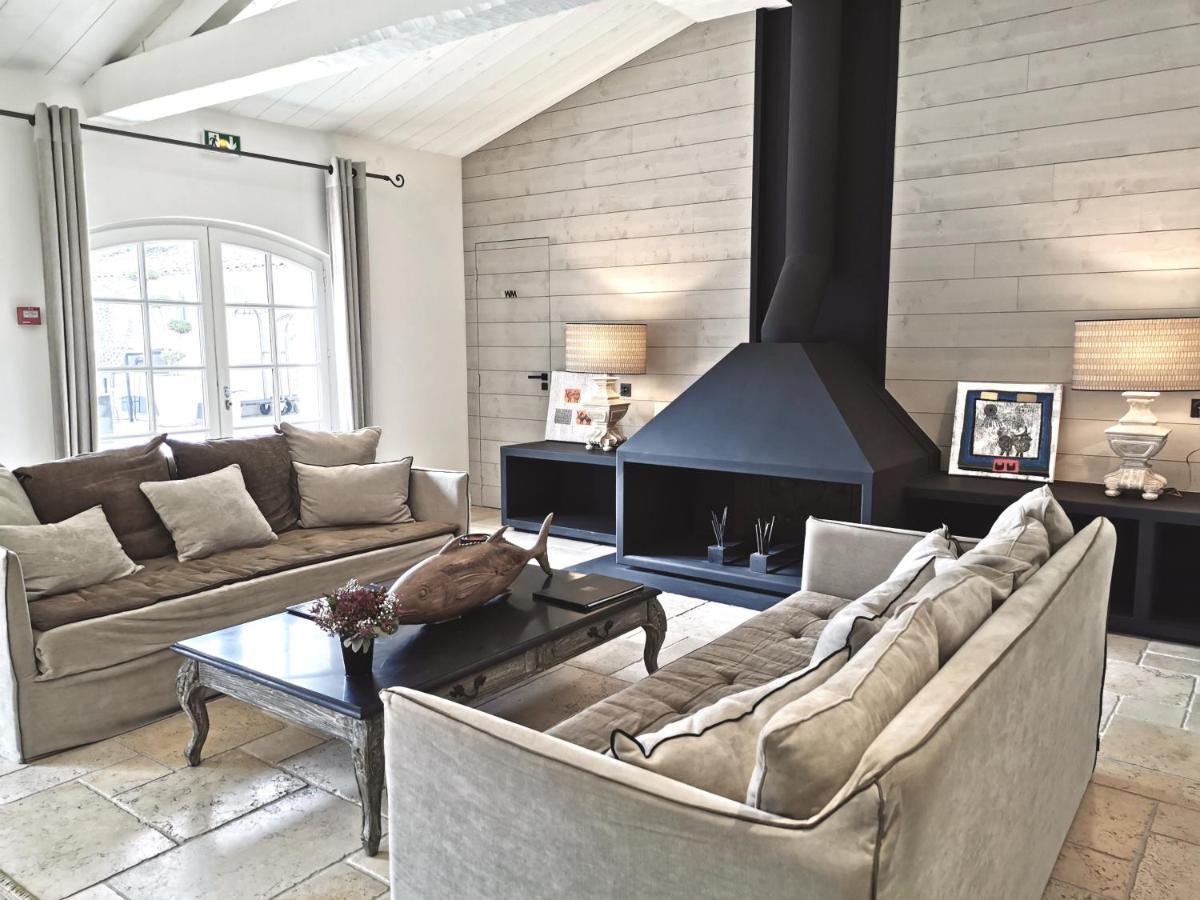 Le Clos Saint-Martin Hotel & Spa Luaran gambar